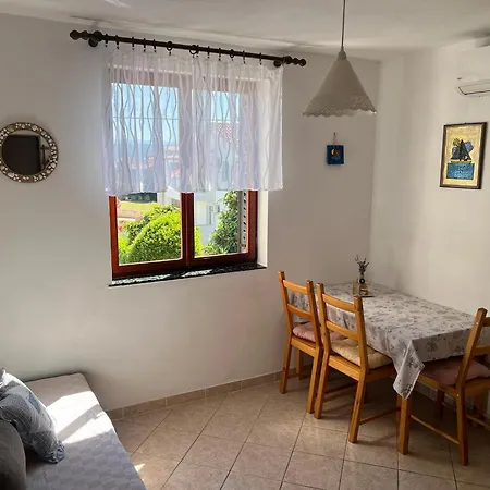 Dora And Tonka Krk Apartment