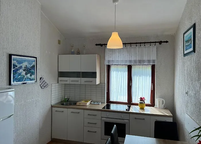 Dora And Tonka Krk Lägenhet