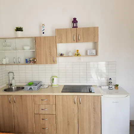 Dora And Tonka Krk Apartmán