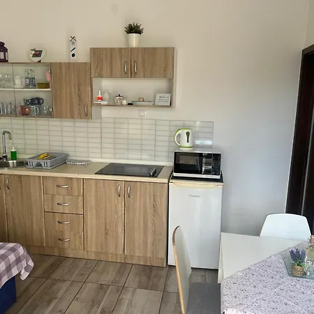 Apartman Dora And Tonka Krk Porat (Krk)